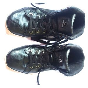 Guess hightop sneakers size 10M